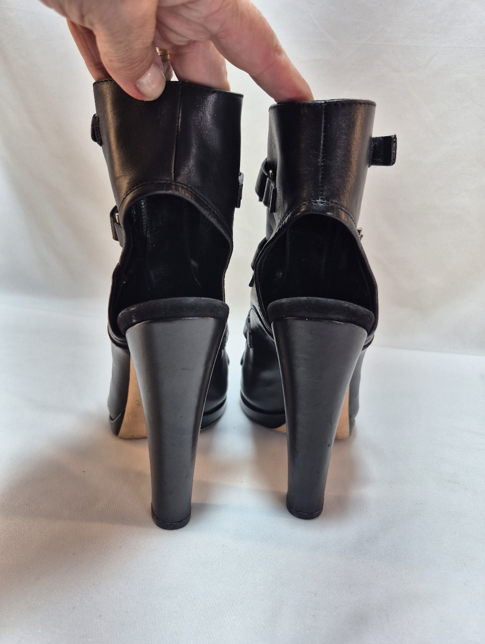 Gucci 257891 black leather 'Devon' open-toe booties  38/7.5M AUTHENTIC GUARANTY - Picture 6 of 7
